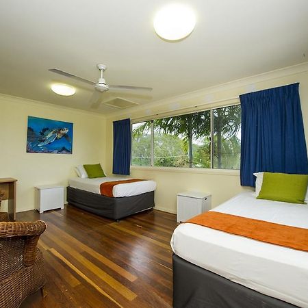 Вилла Manyana, 3 Opalia Court Nelly Bay Экстерьер фото