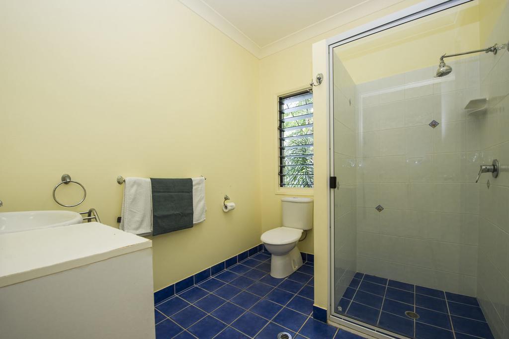 Вилла Manyana, 3 Opalia Court Nelly Bay Экстерьер фото